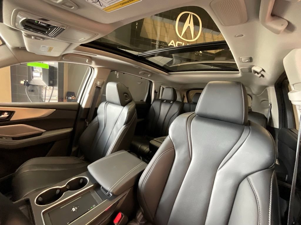 Certified 2026 Acura MDX w/ Technology Package AWD/4WD image 10