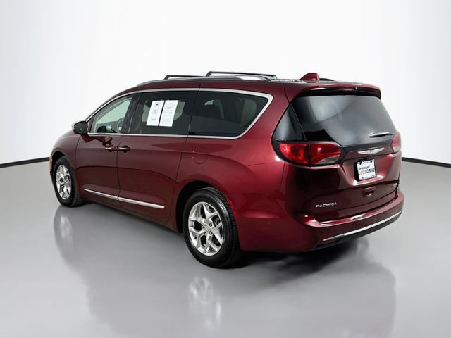 Used 2019 Chrysler Pacifica Limited w/ Advanced Safetytec Group FWD image 10