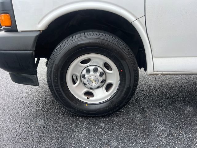 Used 2021 Chevrolet Express 2500 Work Van image 10