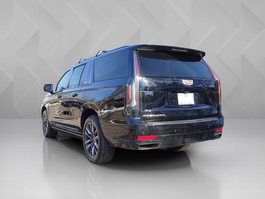 Used 2022 Cadillac Escalade ESV Sport Platinum image 3