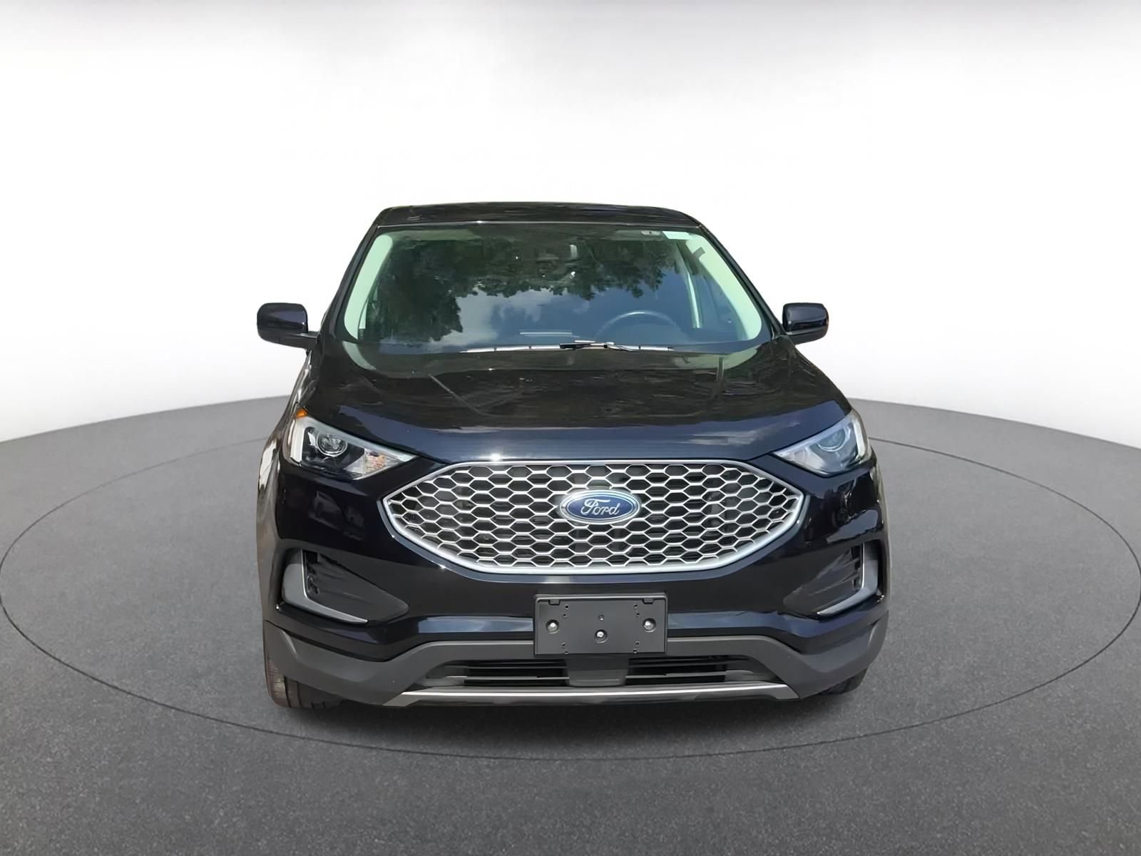 Used 2024 Ford Edge SEL image 4