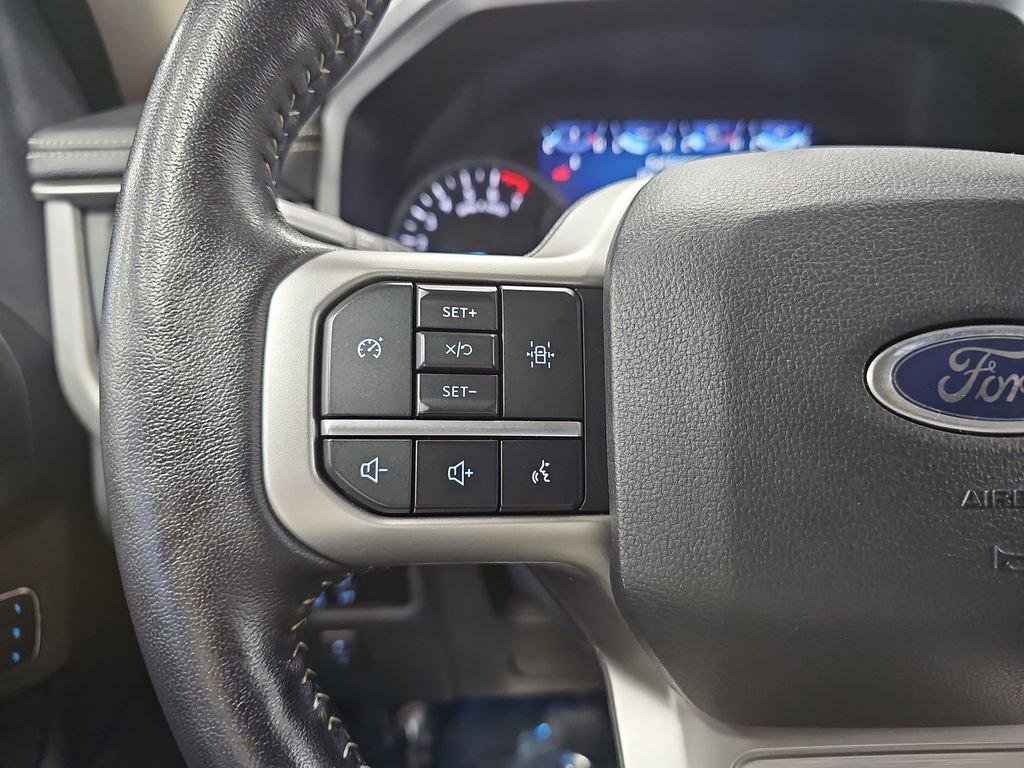 Used 2024 Ford Expedition Max XLT image 17