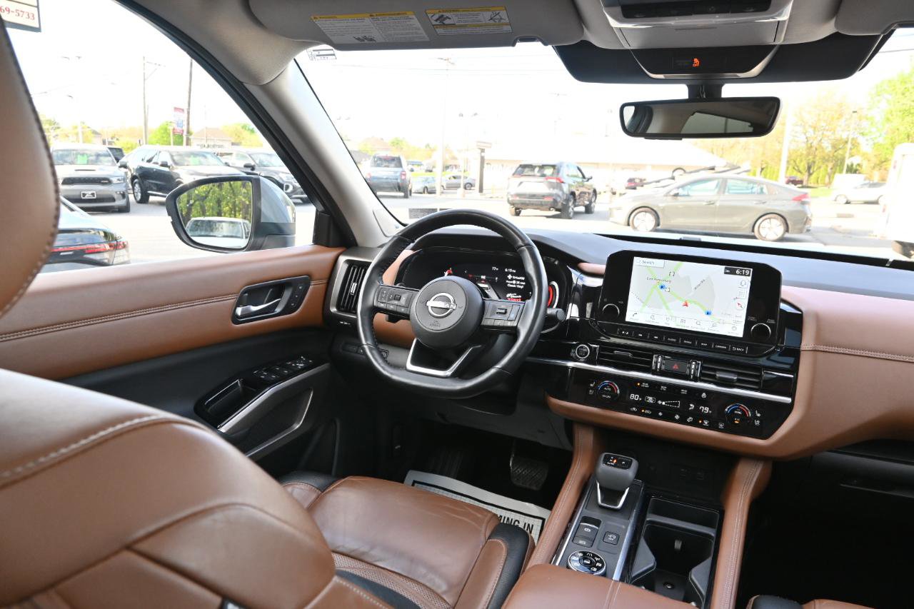 Used 2023 Nissan Pathfinder Platinum AWD/4WD image 22