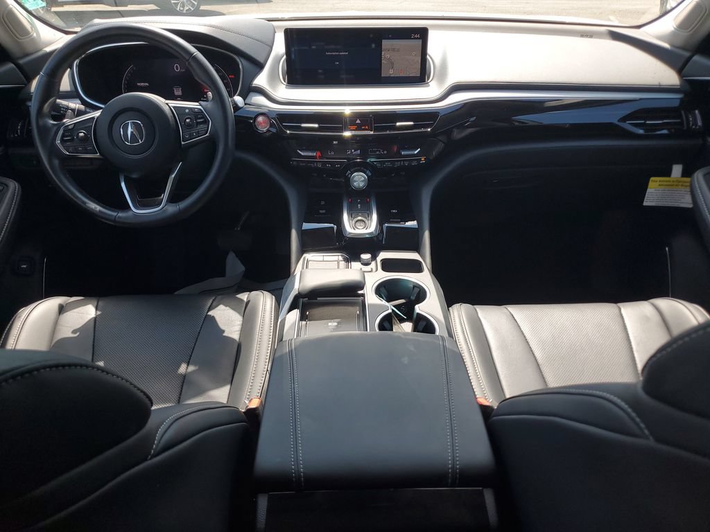 Certified 2024 Acura MDX w/ Technology Package FWD image 17