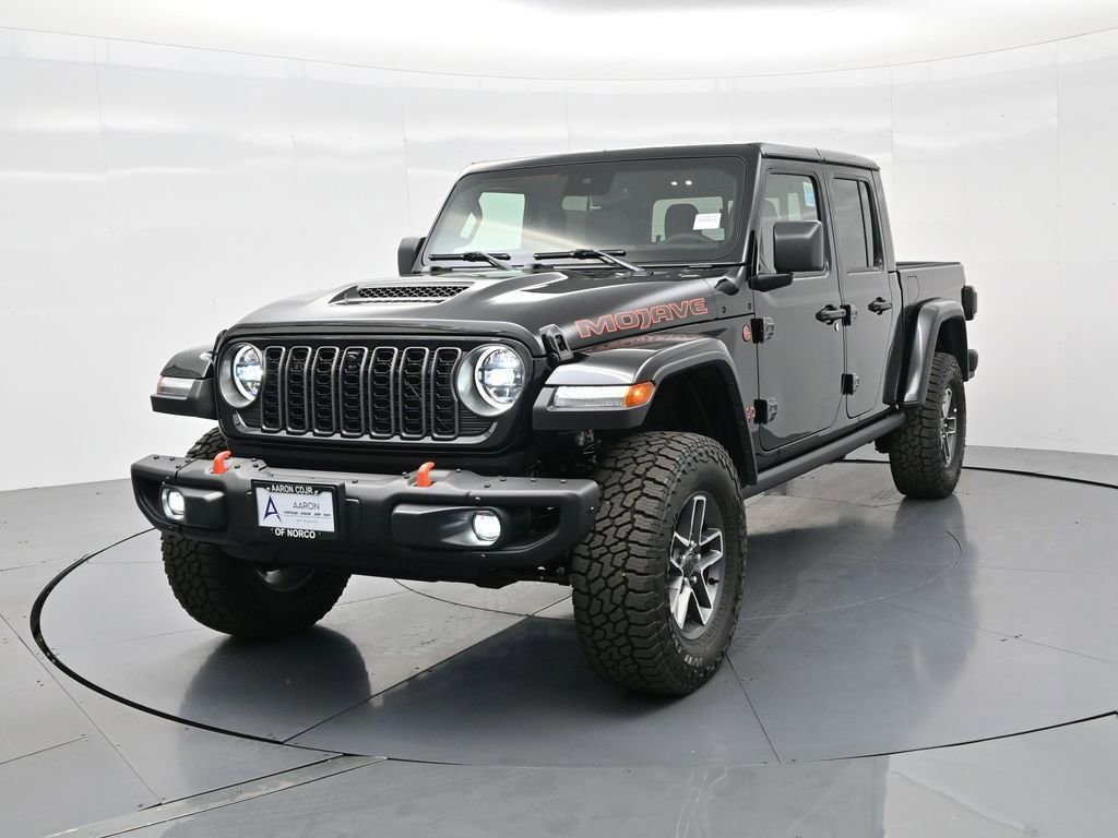 New 2025 Jeep Gladiator Mojave image 2