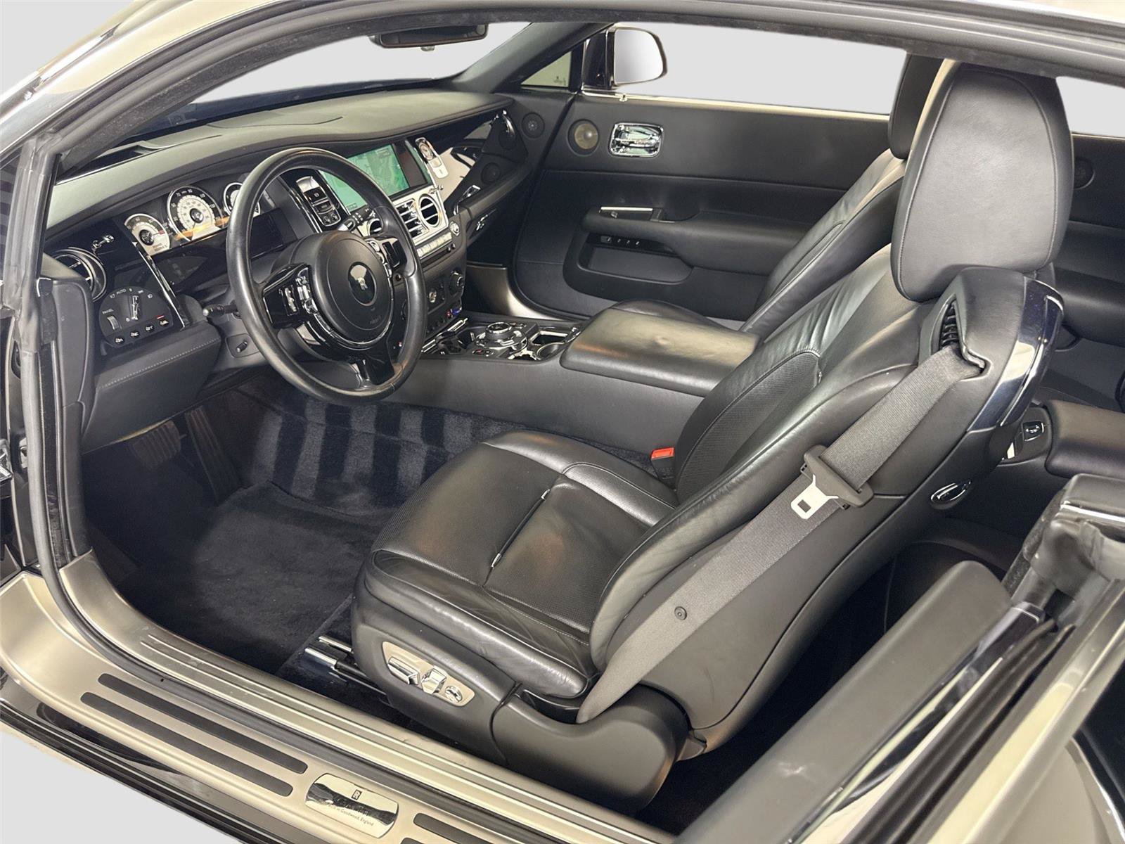 Used 2014 Rolls-Royce Wraith RWD image 13