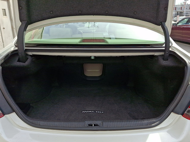 Used 2009 Toyota Avalon XLS image 27