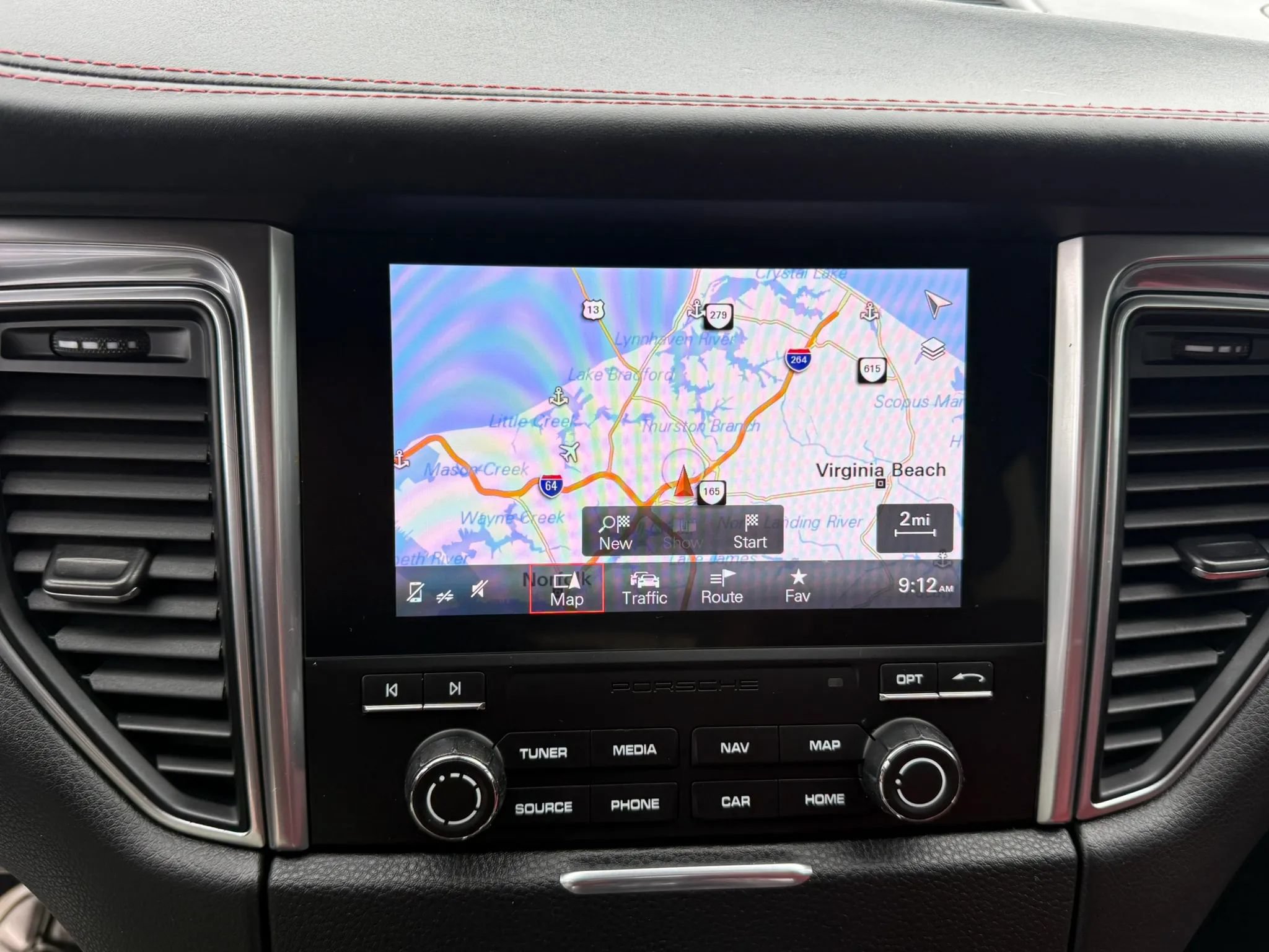 Used 2018 Porsche Macan S AWD/4WD image 12