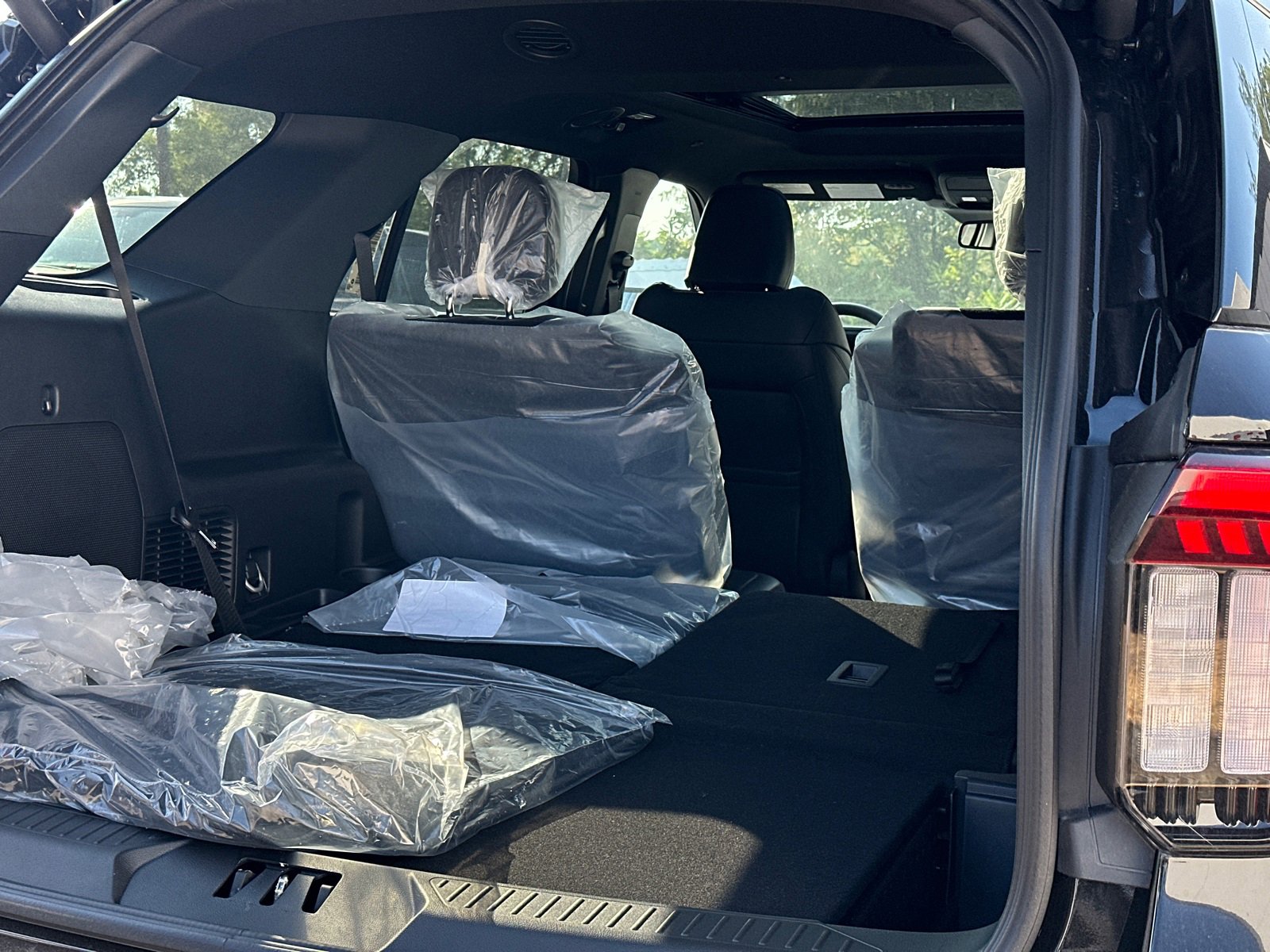 New 2025 Ford Explorer ST-Line w/ Premium Package image 8