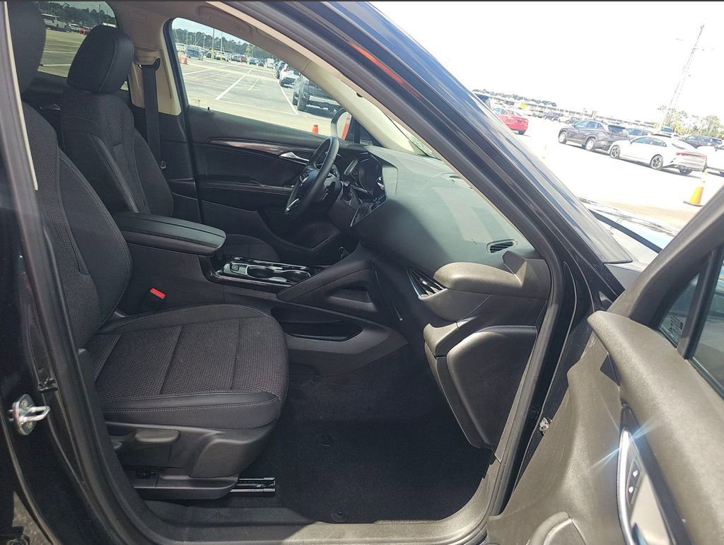 Used 2023 Buick Envision Preferred image 11