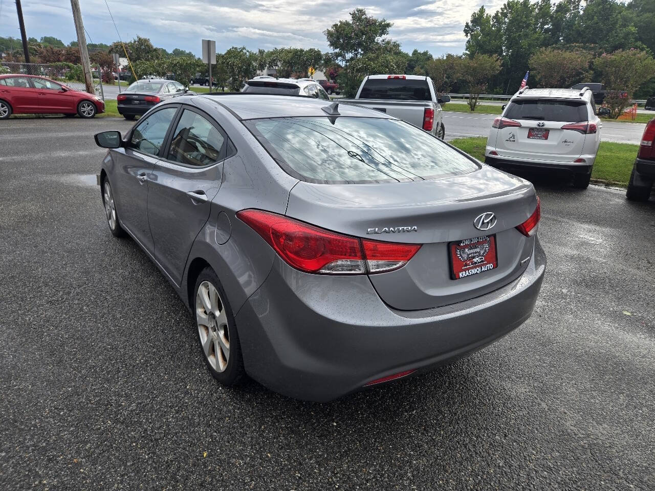 Used 2012 Hyundai Elantra Limited FWD image 9