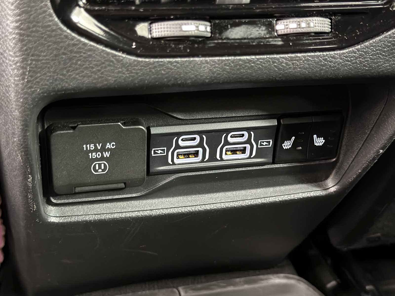 Used 2025 Jeep Grand Cherokee Limited w/ Black Appearance Package AWD/4WD image 21