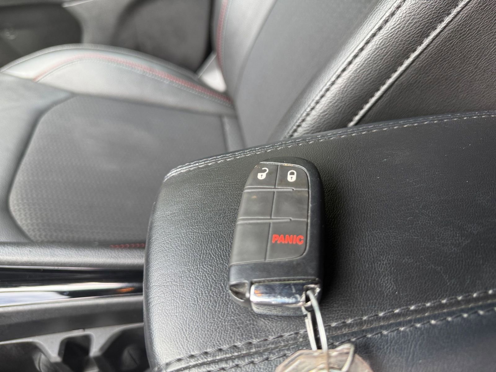 Used 2025 Jeep Compass Trailhawk image 22