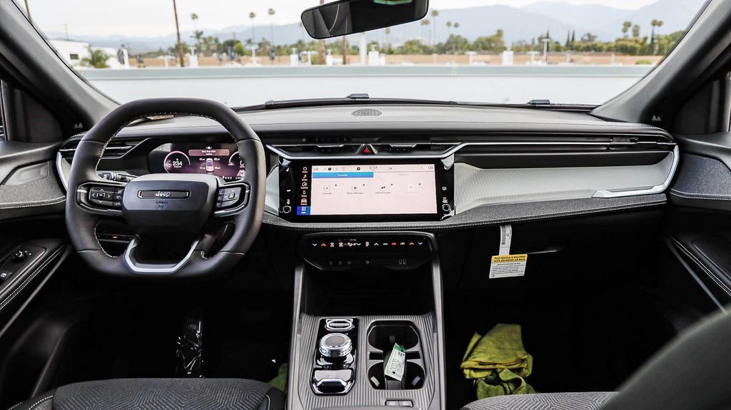 New 2026 Jeep Cherokee Laredo AWD/4WD image 15