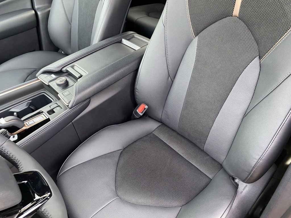 Certified 2026 Toyota Grand Highlander AWD Hybrid image 23