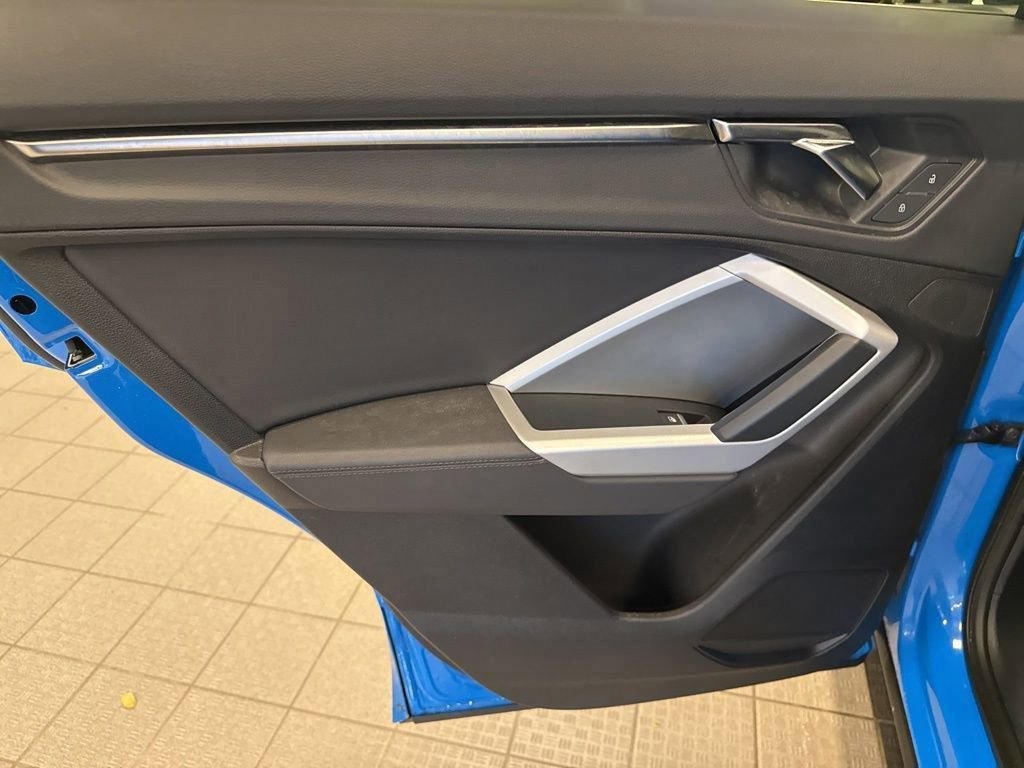 Used 2023 Audi Q3 2.0T Premium image 19