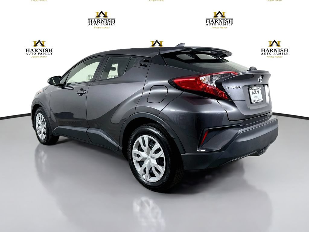 Used 2020 Toyota C-HR LE FWD image 5