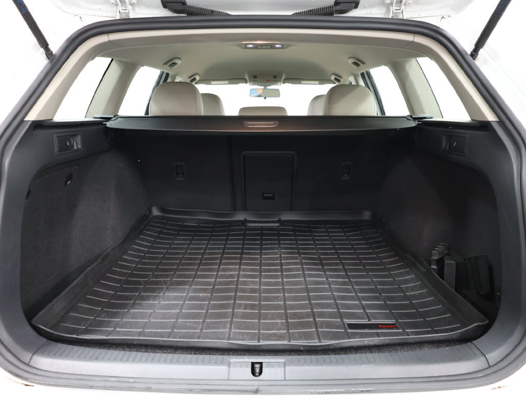 Used 2017 Volkswagen Golf Alltrack S AWD/4WD image 26