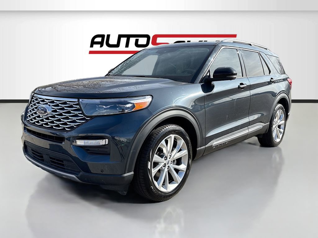 Used 2023 Ford Explorer Platinum w/ Technology Package image 3