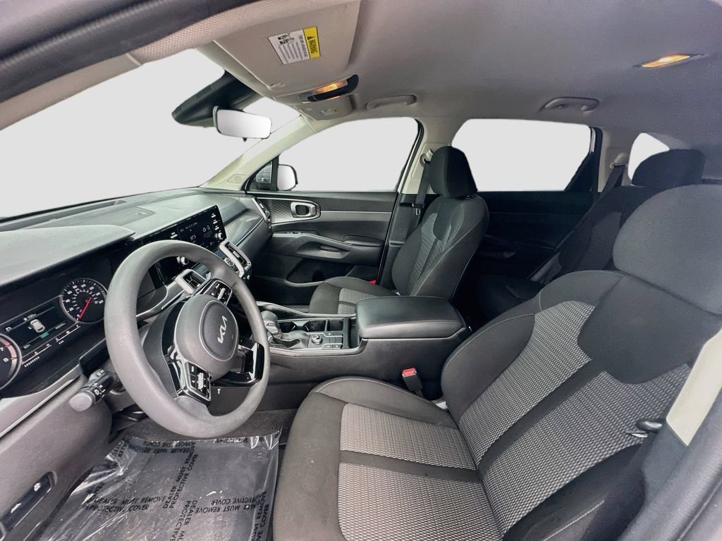 Used 2023 Kia Sorento LX FWD image 18