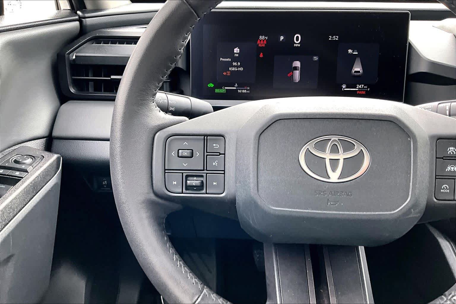 Used 2026 Toyota RAV4 XLE Premium AWD/4WD image 23