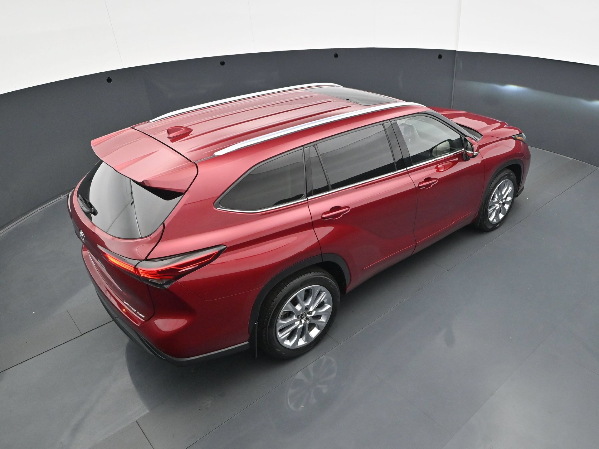 Used 2021 Toyota Highlander Limited AWD/4WD image 43