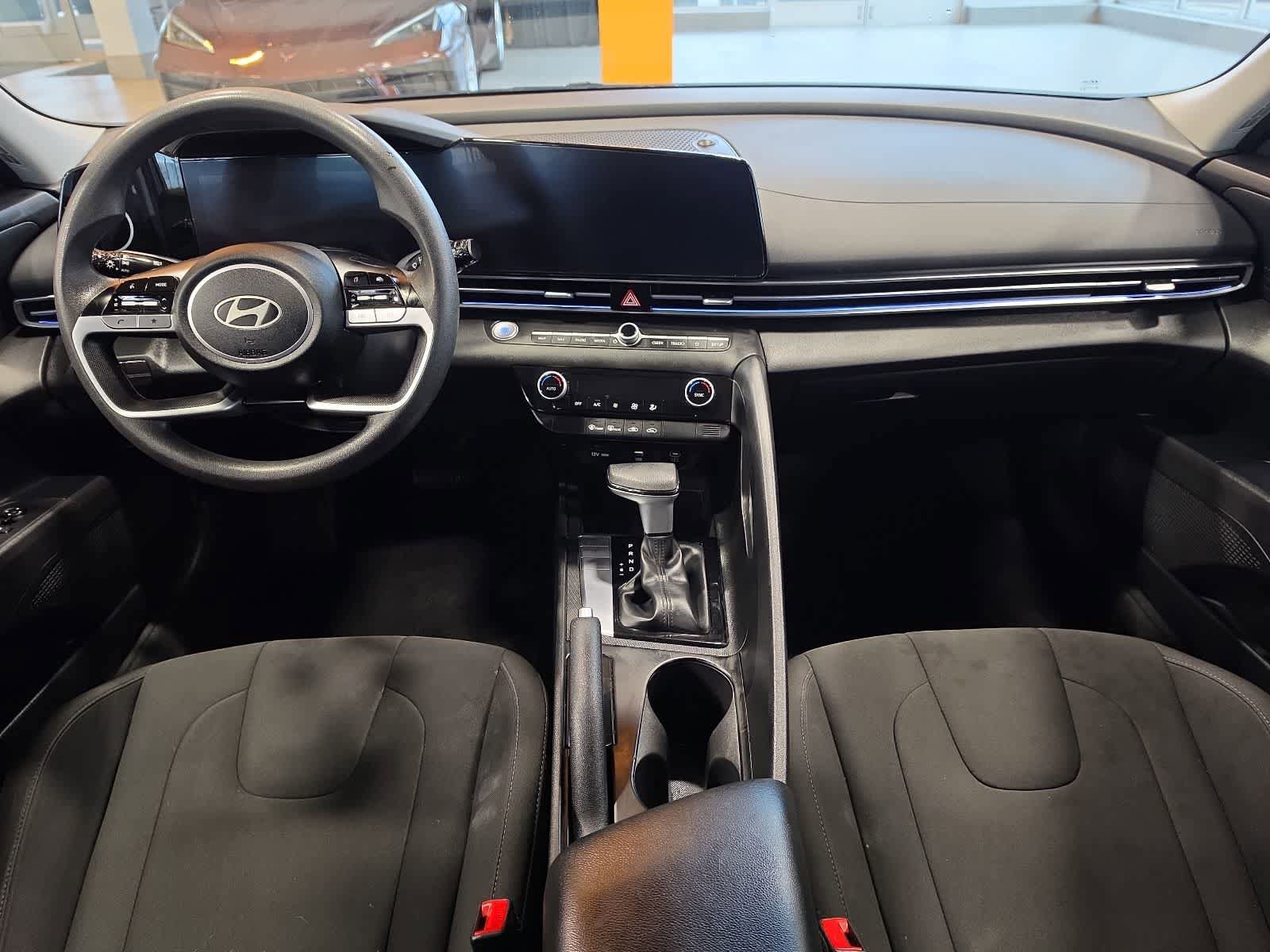 Used 2024 Hyundai Elantra SEL FWD image 26