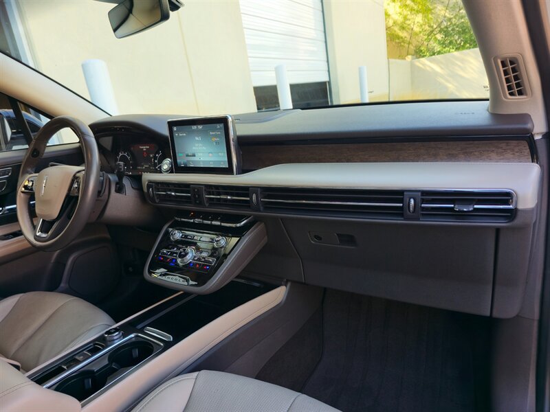 Used 2020 Lincoln Corsair Reserve w/ Equipment Group 201A FWD image 28
