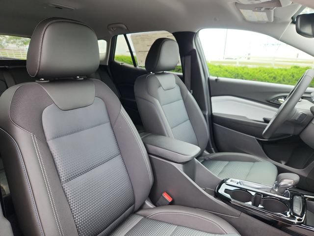 New 2026 Chevrolet Trax LT w/ Driver Confidence Package FWD image 14