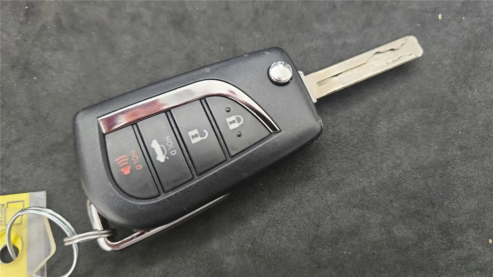 Used 2025 Toyota Corolla LE image 21