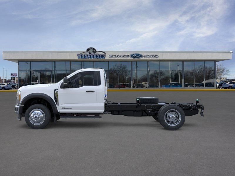 New 2026 Ford F550 4x4 Regular Cab Super Duty image 3