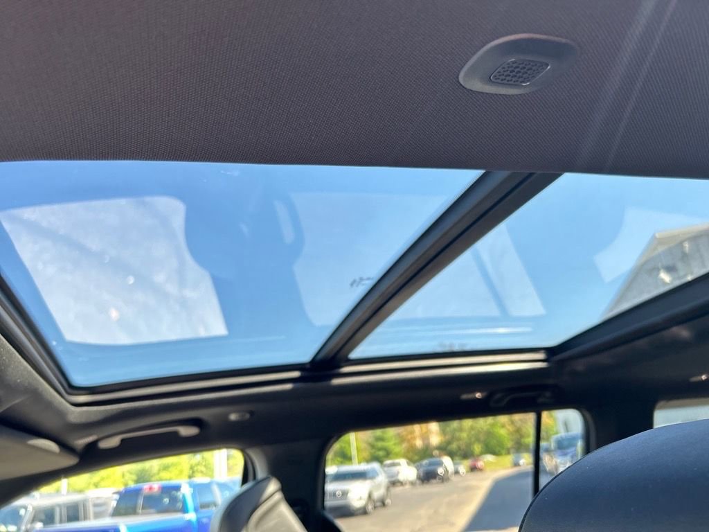 New 2024 Jeep Wagoneer L Series II image 26