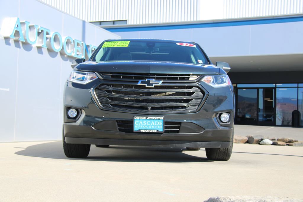 Used 2021 Chevrolet Traverse RS image 3