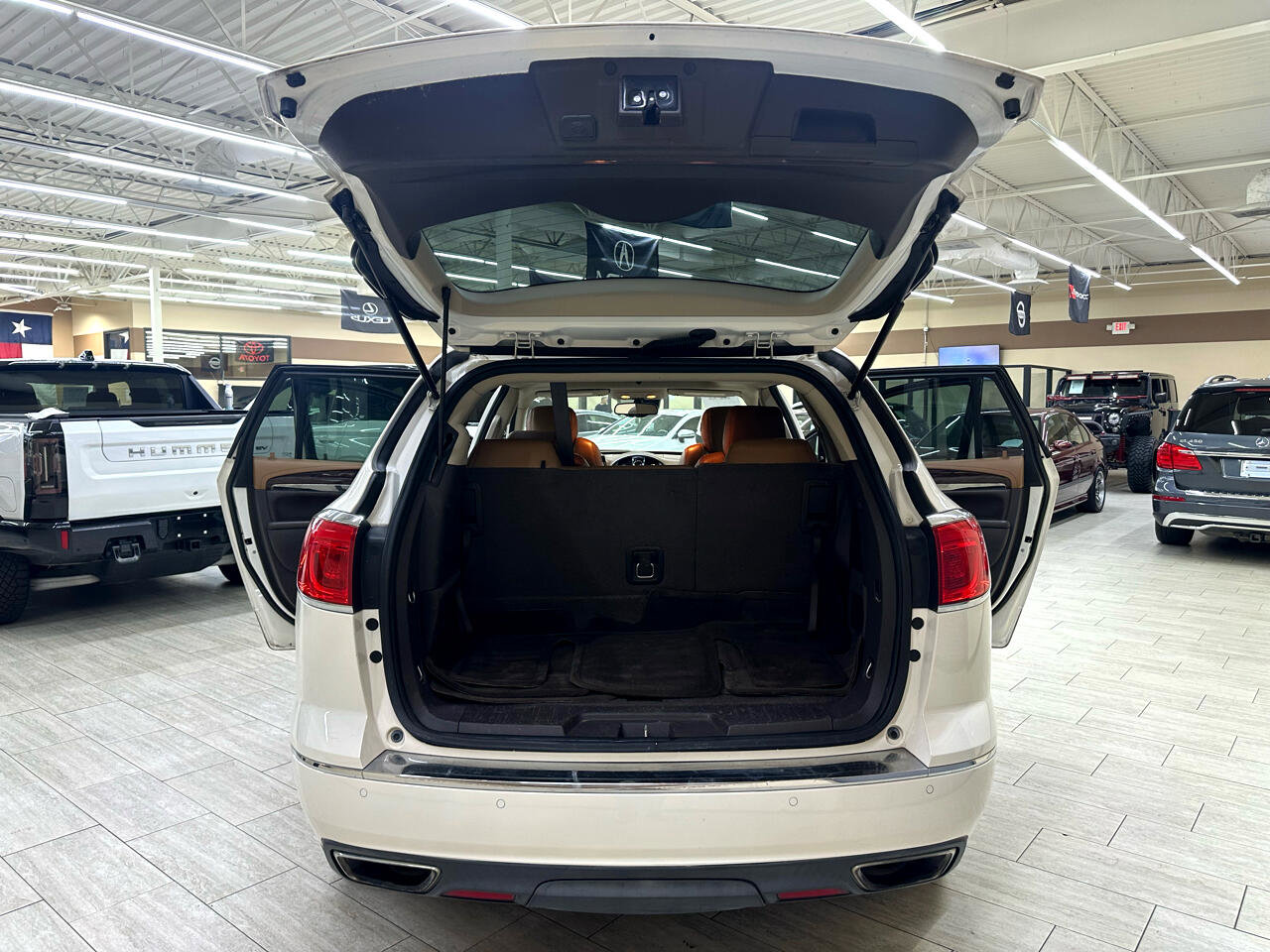 Used 2015 Buick Enclave Leather image 13