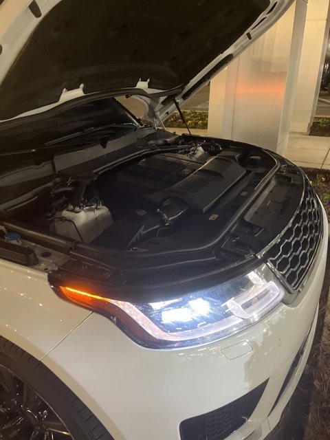 Used 2018 Land Rover Range Rover Sport HSE Dynamic image 21