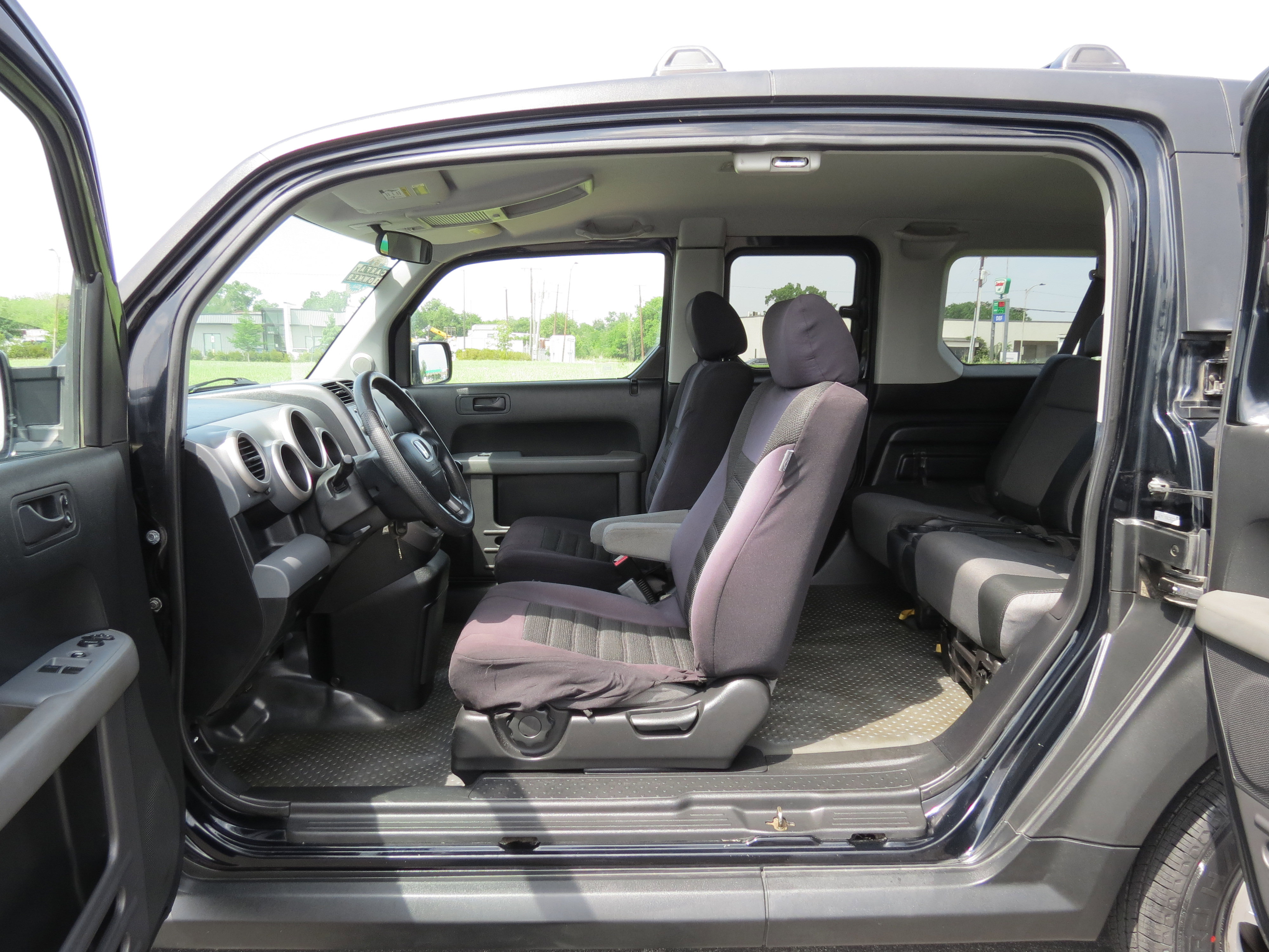 Used 2006 Honda Element EX image 25