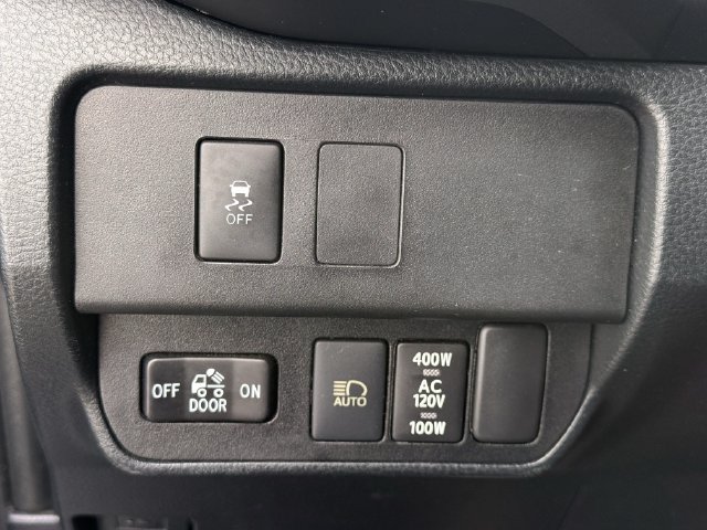 Used 2020 Toyota Tacoma TRD Sport w/ Technology Package RWD image 24