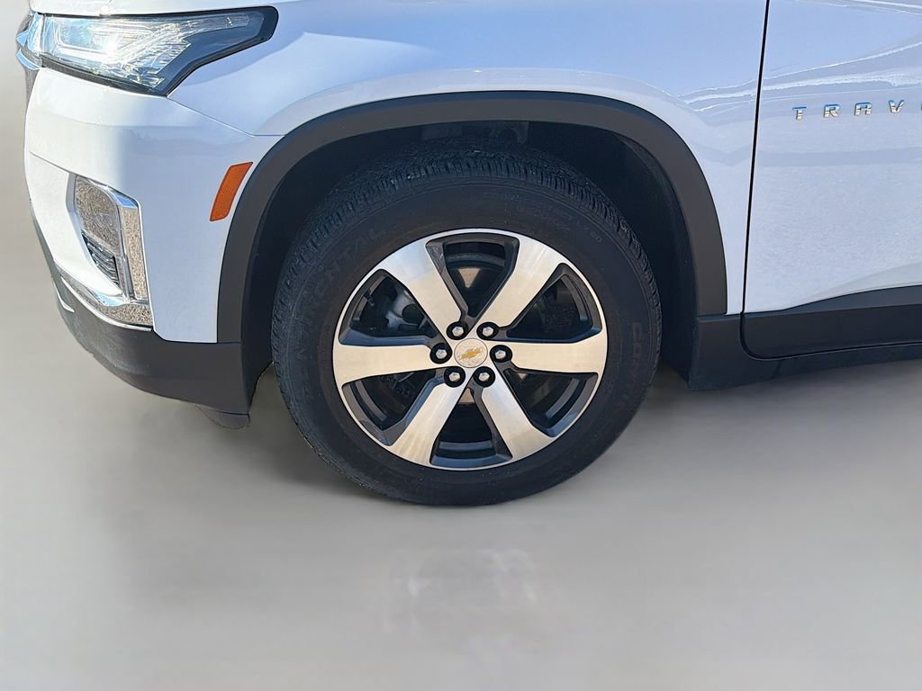 Used 2023 Chevrolet Traverse LT w/ LT Premium Package image 34