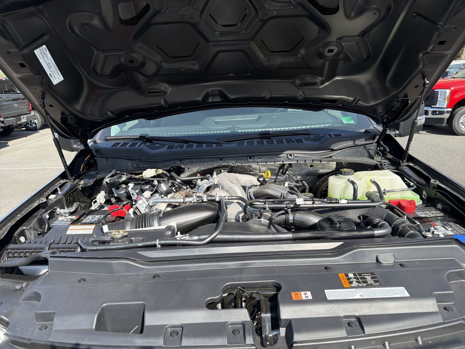 New 2026 Ford F250 Lariat w/ FX4 Off-Road Package image 32