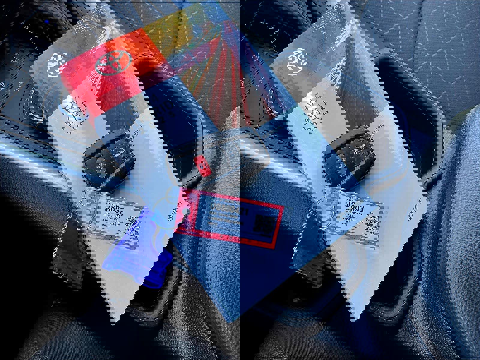 Used 2025 Toyota RAV4 XLE image 31