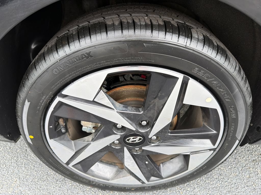 Used 2023 Hyundai Elantra SEL w/ Convenience Package FWD image 17