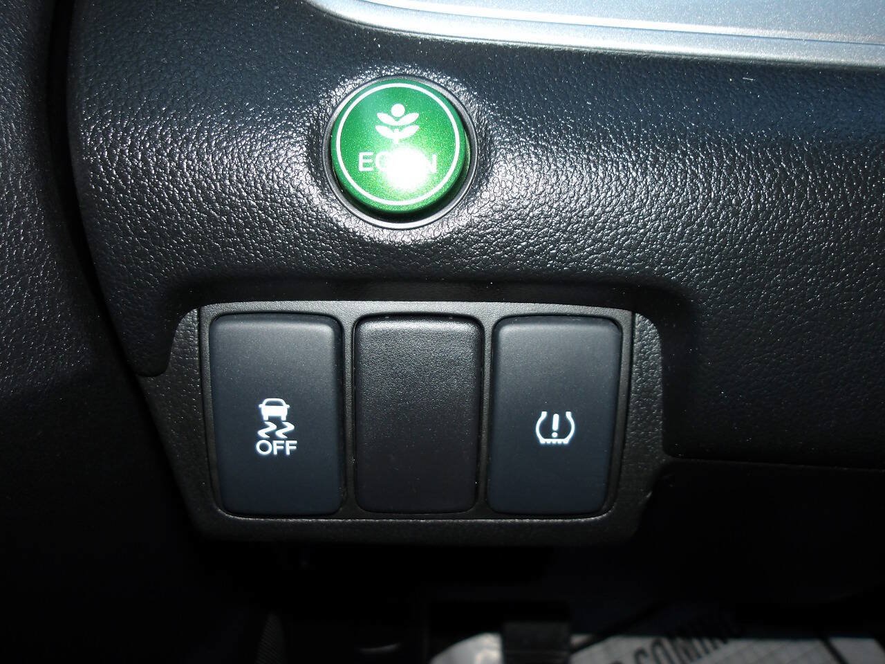 Used 2015 Honda CR-V LX image 21