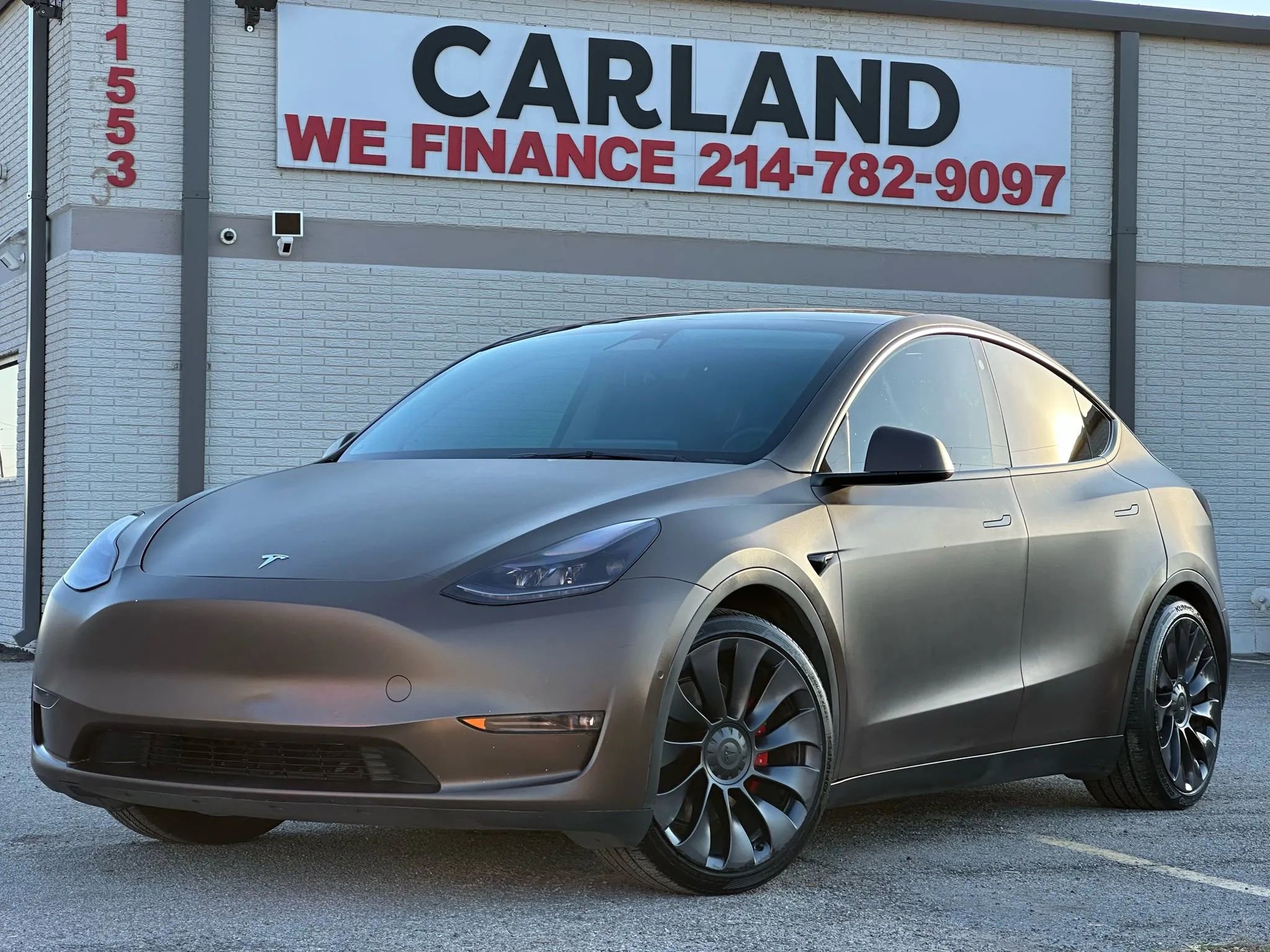 Used 2021 Tesla Model Y Performance image 1