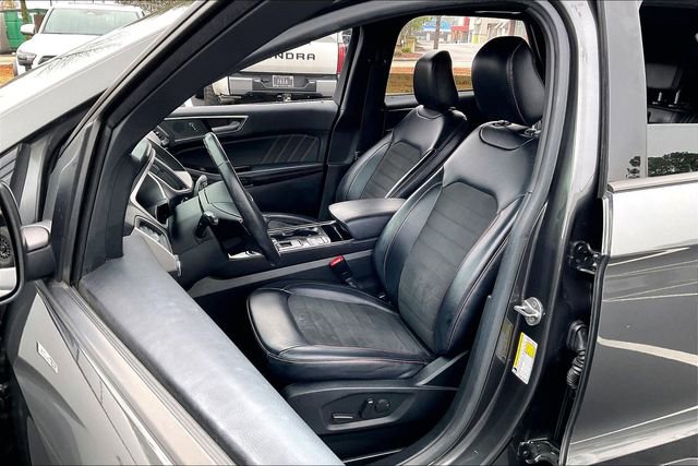 Used 2020 Ford Edge ST-Line FWD image 25