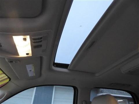 Used 2011 GMC Yukon Denali image 15