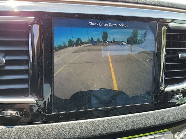 Used 2018 Chrysler Pacifica Touring-L Plus FWD image 15