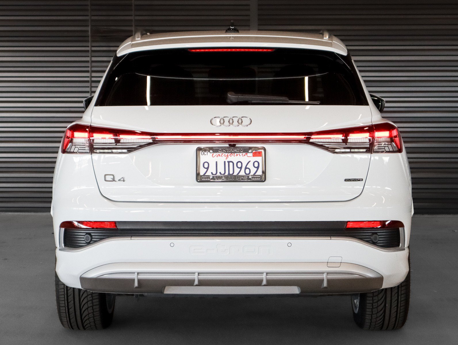 Used 2023 Audi Q4 e-tron Premium Plus AWD/4WD image 14