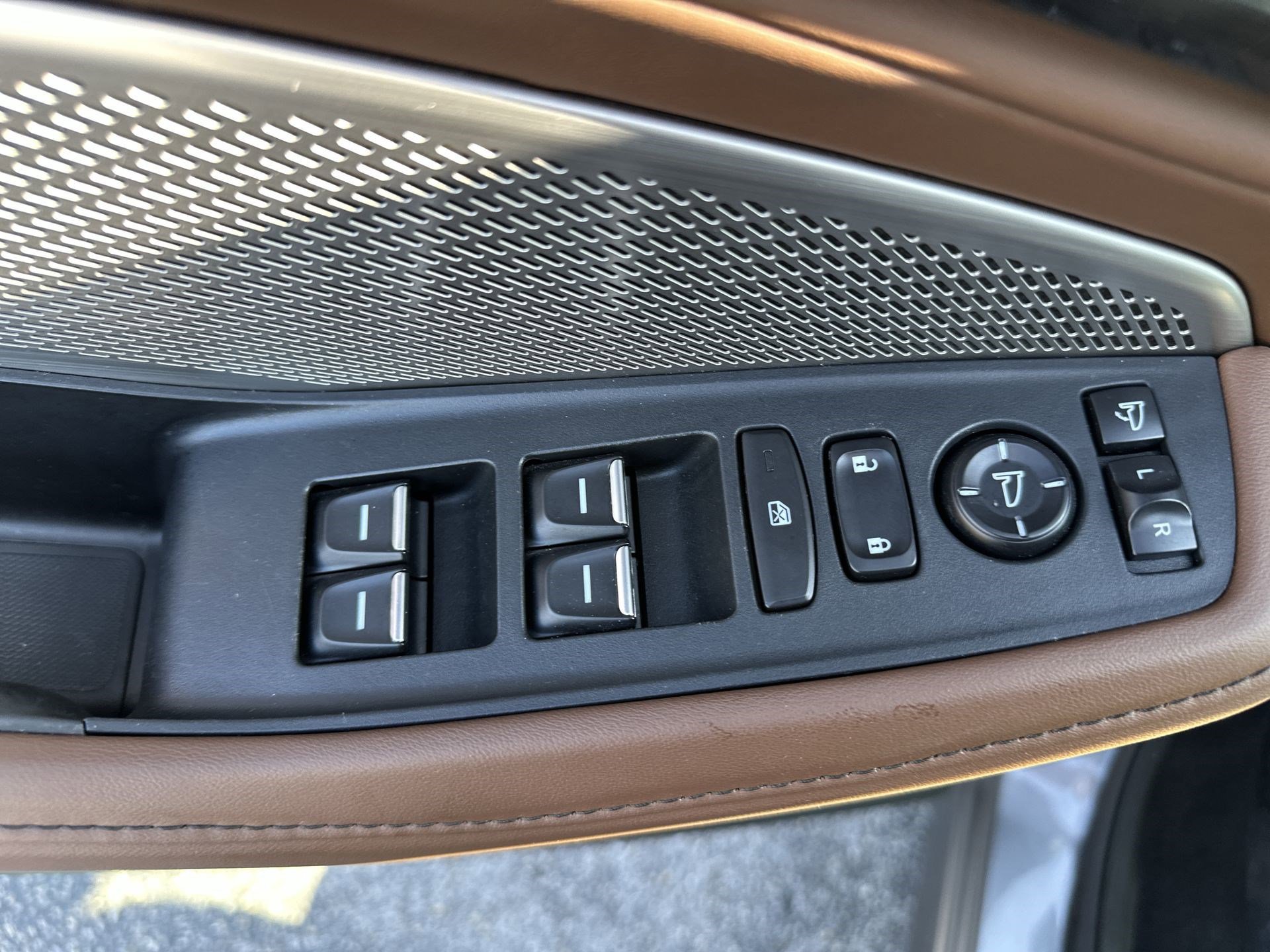 Used 2024 Acura MDX FWD w/ Technology Package image 15