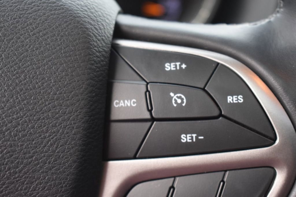 Used 2022 Jeep Grand Cherokee Laredo X AWD/4WD image 31