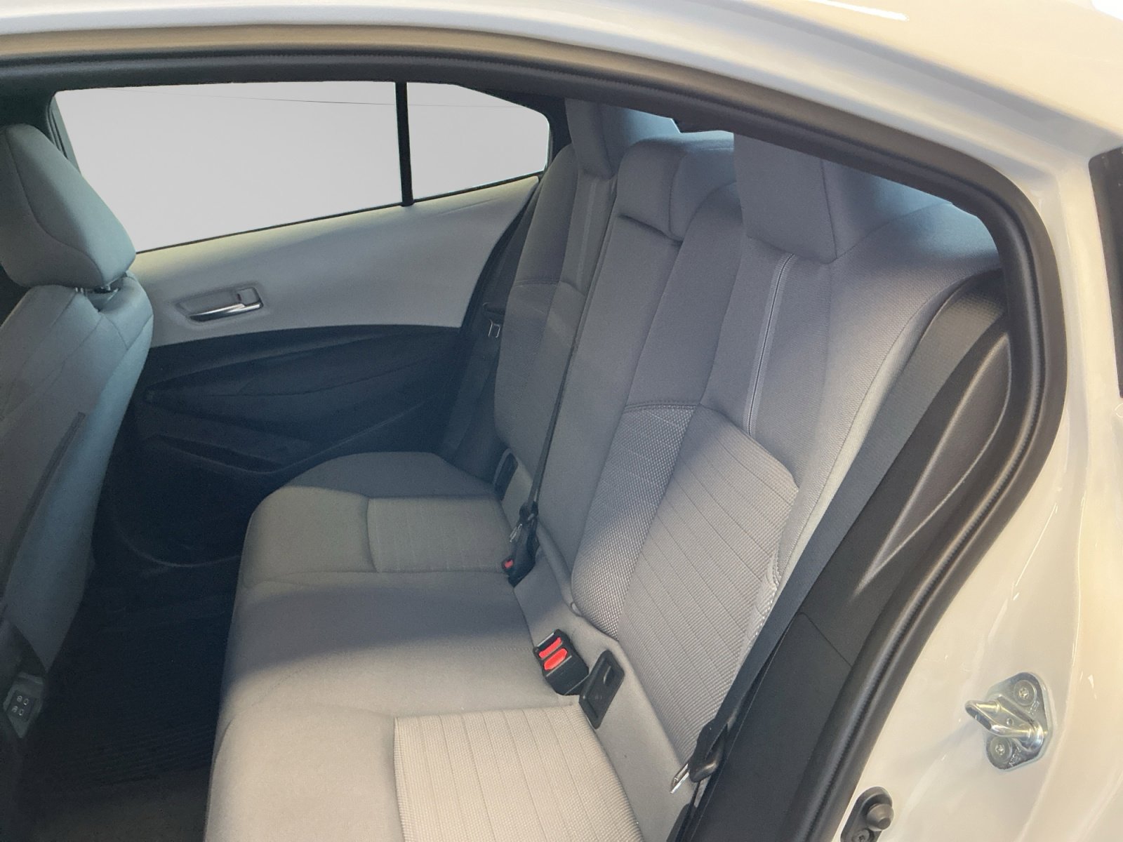 Certified 2025 Toyota Corolla SE FWD image 13